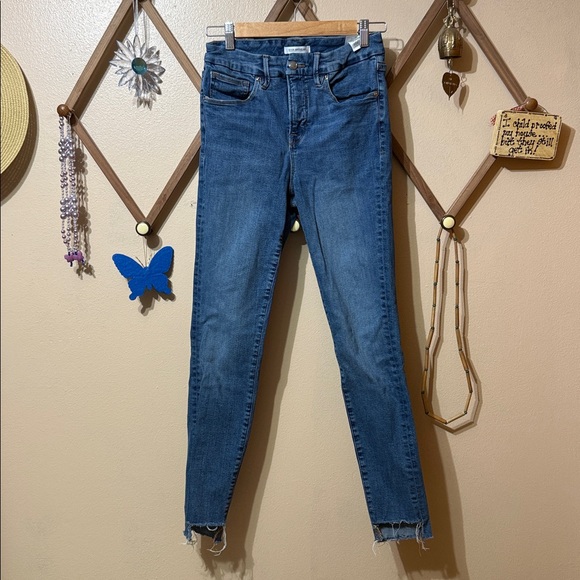 Good American Classic Blue Jeans - Picture 1 of 7